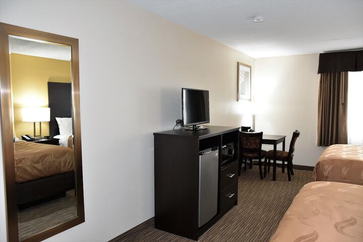 Room 14 of 33