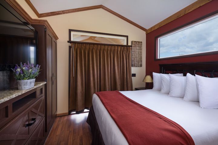 Room 118 of 220