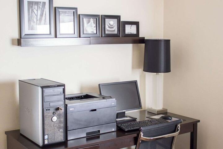 Business Center 38 of 38