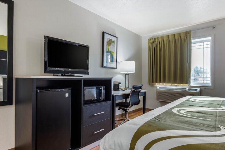 Quality Inn Coraopolis - Pittsburgh Airport