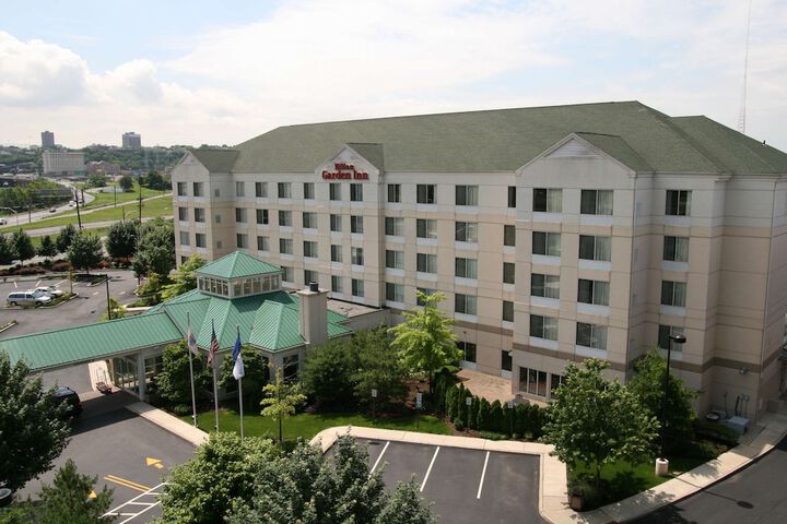 Hotel 4 of 57