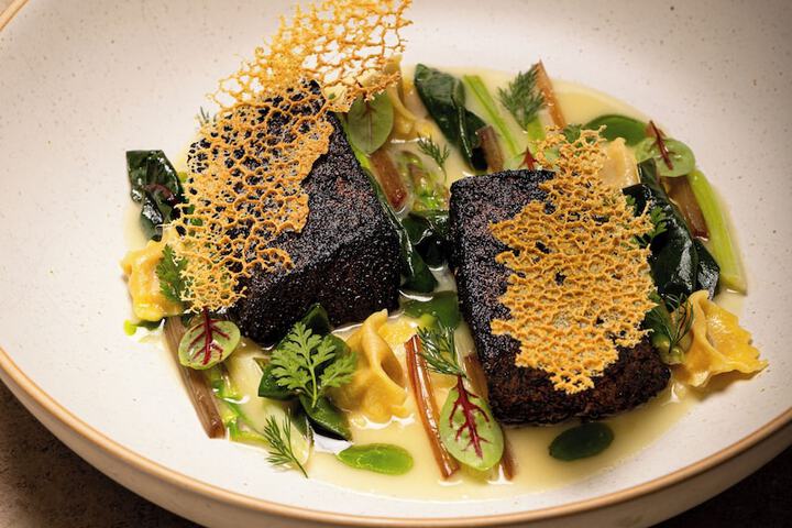 Dining 80 of 138