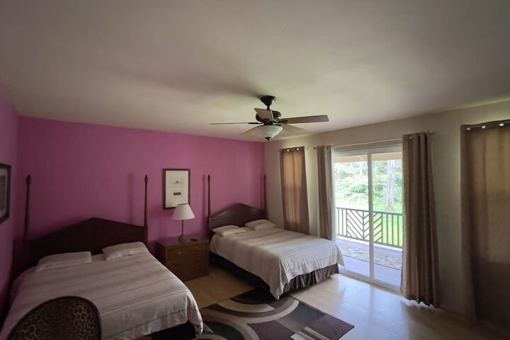 Room 46 of 74