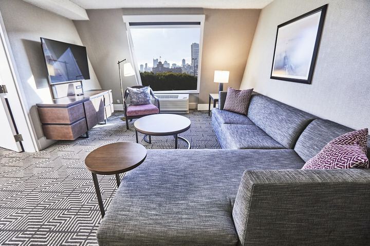 Room 34 of 72