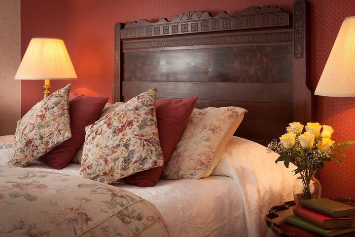 The White Oak Inn