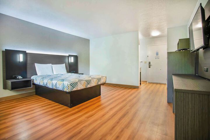 Room 20 of 20