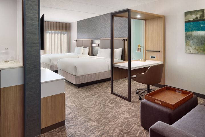 Room 13 of 20