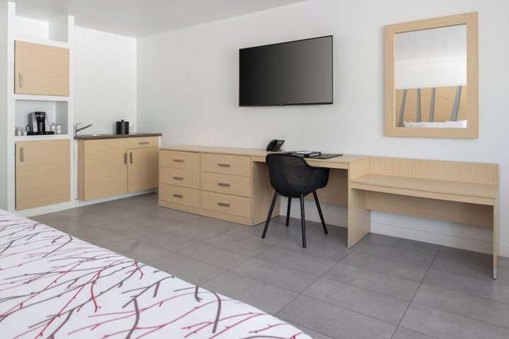 Room 46 of 97