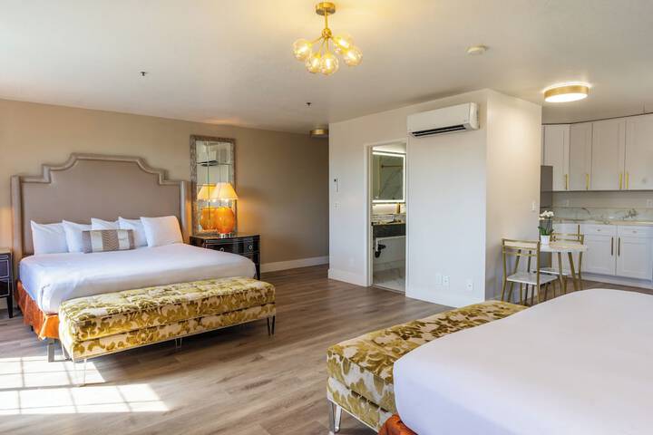 Room 16 of 46