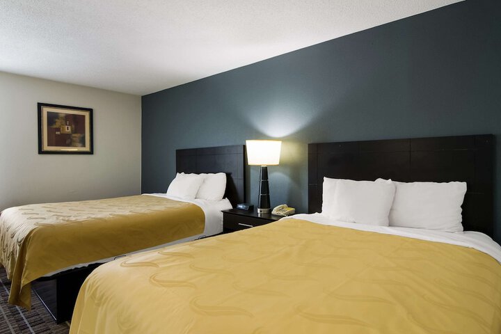 Quality Inn Aurora - Naperville Area