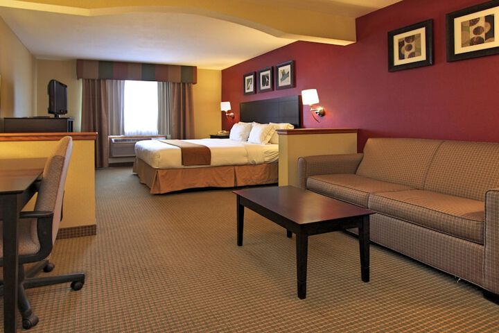 Room 18 of 34