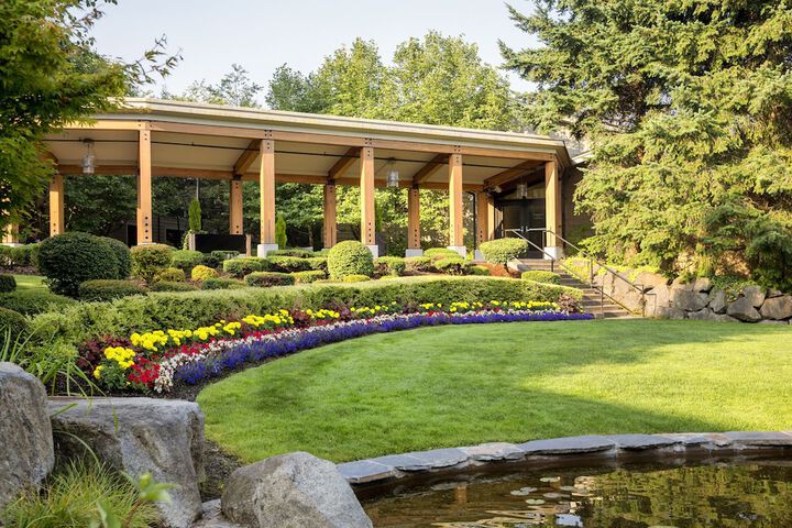 Cedarbrook Lodge