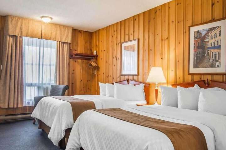 Room 21 of 38
