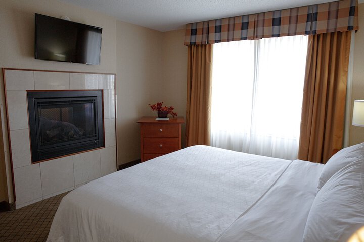 Room 14 of 36