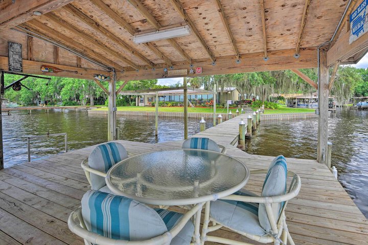 Picturesque Retreat on St. Johns River + Docks