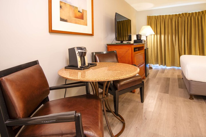 Room 34 of 57