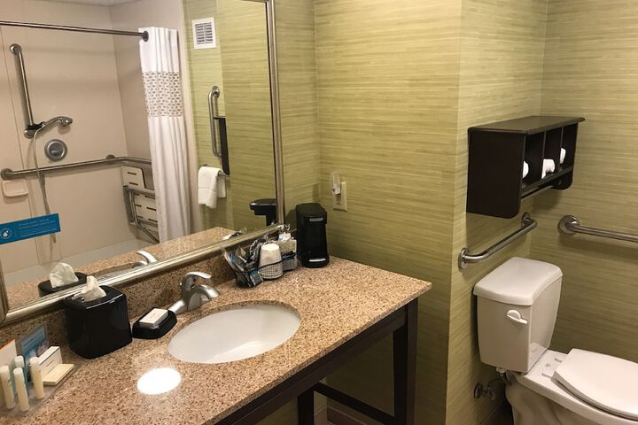 Room 22 of 49