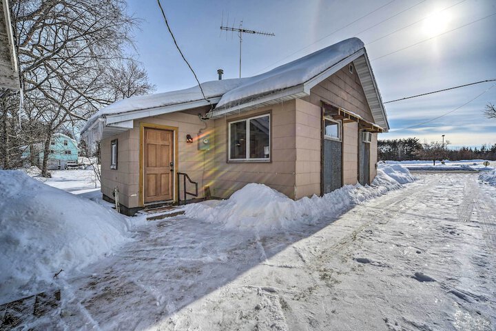 Family Home - Walk to Town & Balsam Lake!