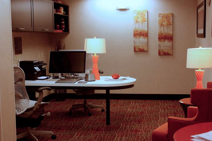Business Center 64 of 65