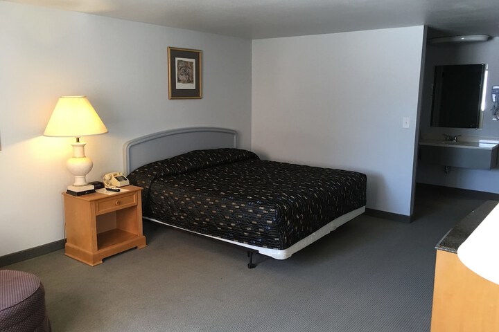 Room 21 of 33