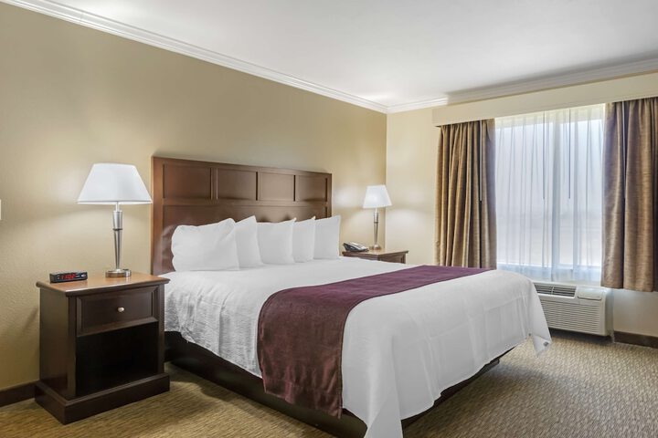 Room 46 of 74