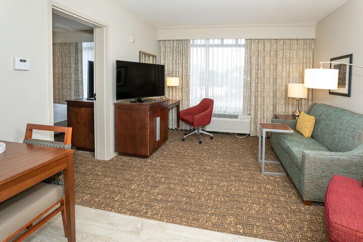 Room 34 of 52