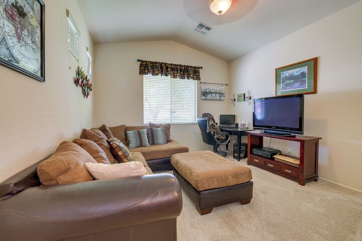 Spacious Maricopa Home Rental w / Pool & Hot Tub!