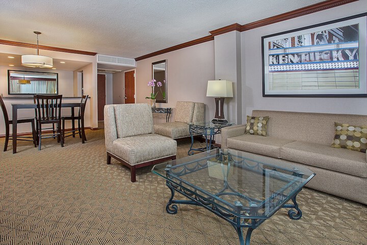 Holiday Inn University Plaza-Bowling Green by IHG