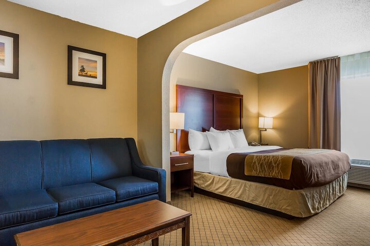 Room 27 of 41