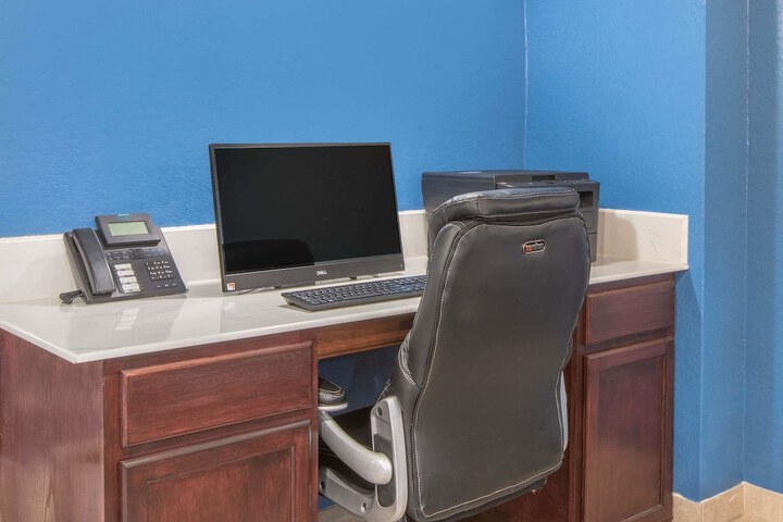 Business Center 16 of 16