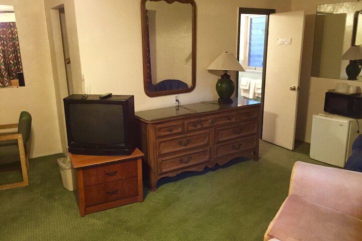 Room 14 of 24