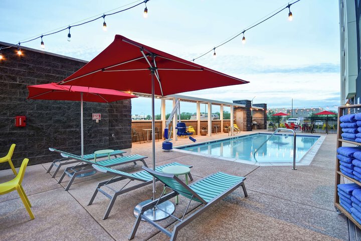 Pool 8 of 45