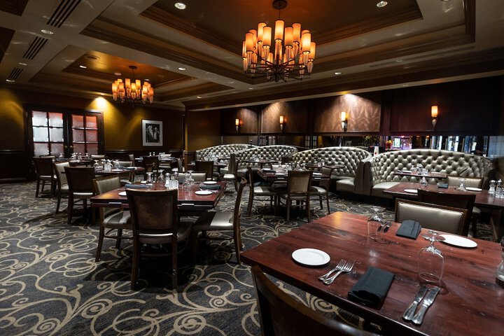 Dining 21 of 39