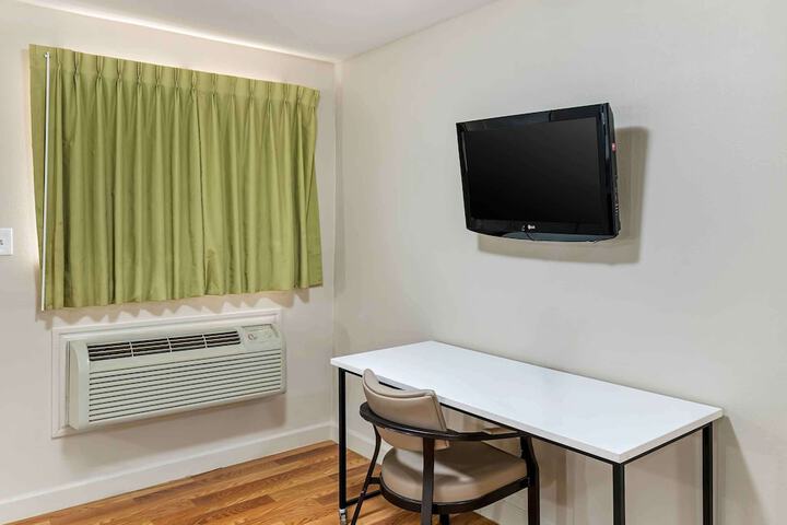 Room 20 of 27