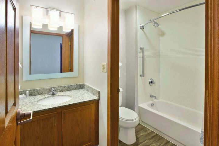 Towneplace Suites by Marriott Brookfield