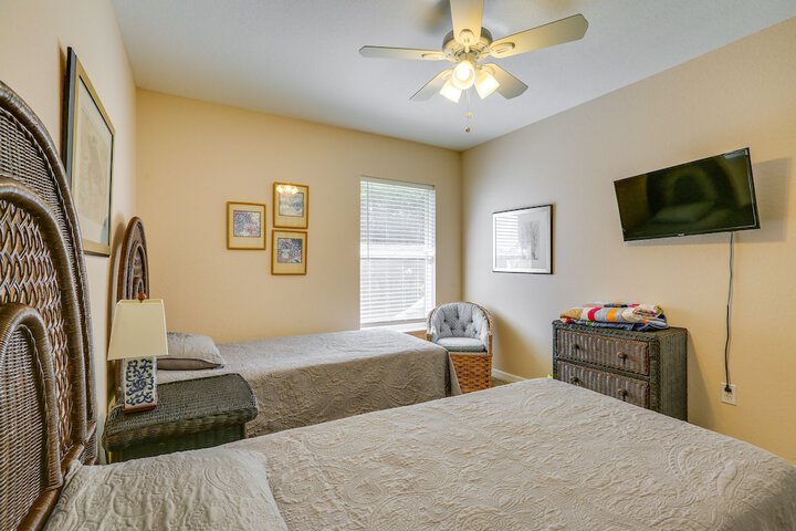 Waterfront Lake Placid Home w / Yard & Boat Launch!