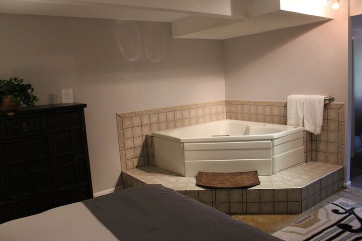 Hot Tub 191 of 219