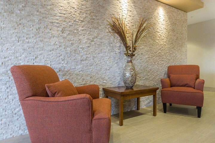 Comfort Inn & Suites Edmonton International Airport