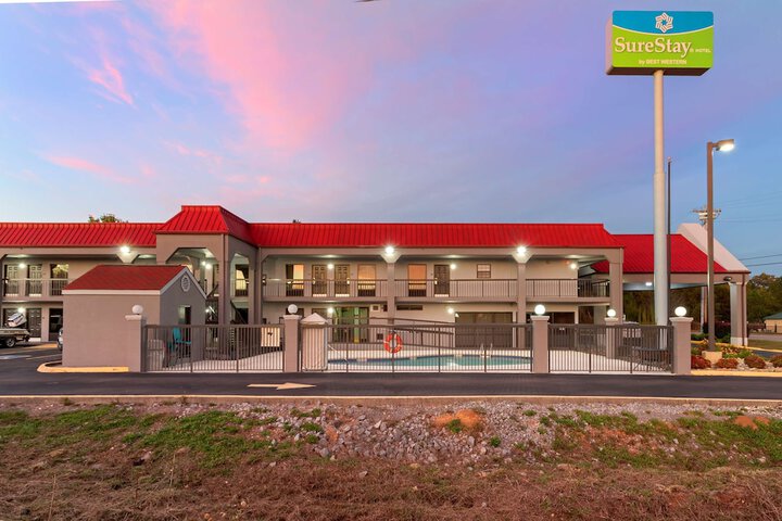 SureStay Hotel by Best Western Lenoir City
