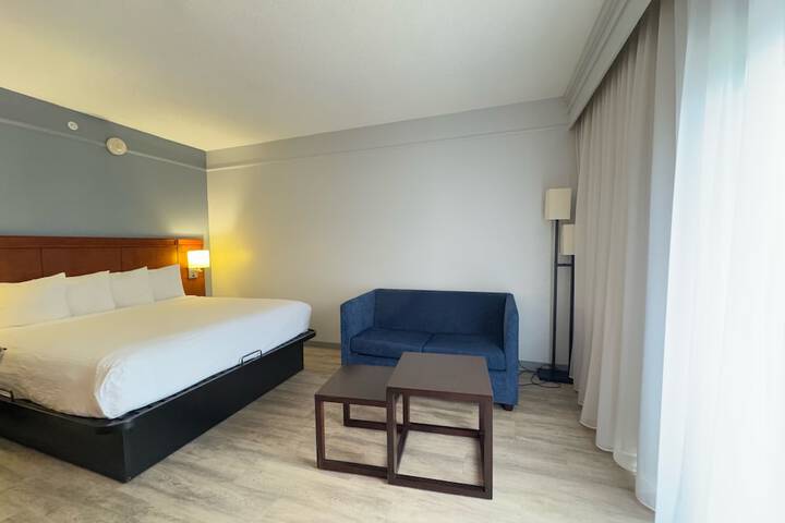 Room 50 of 72