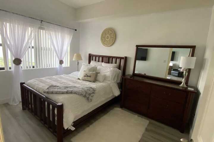 Uhost AI 2BR Condo Scenic Mountain Retreat