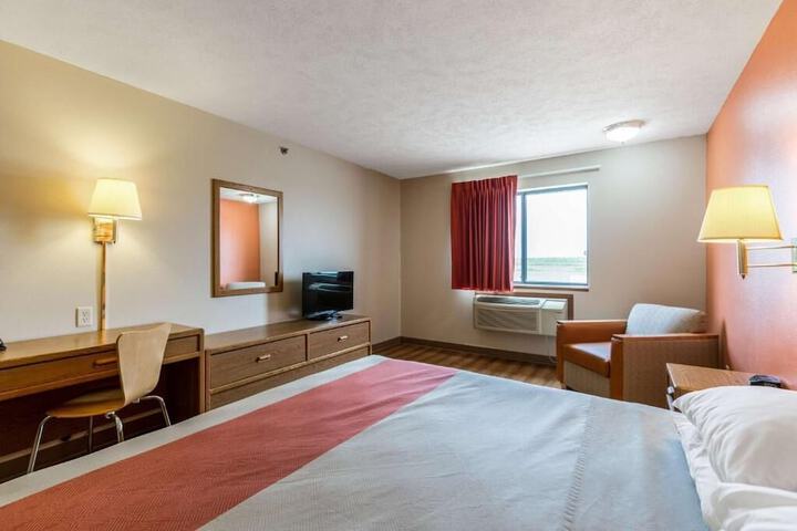 Motel 6 Percival IA