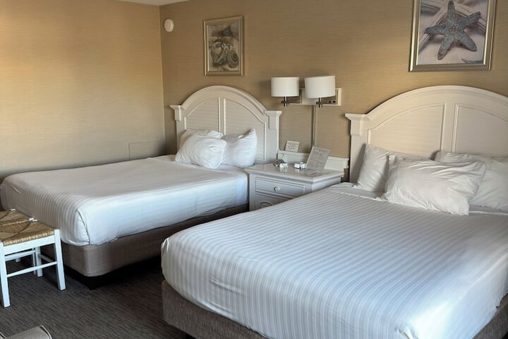 Impala Island Inn