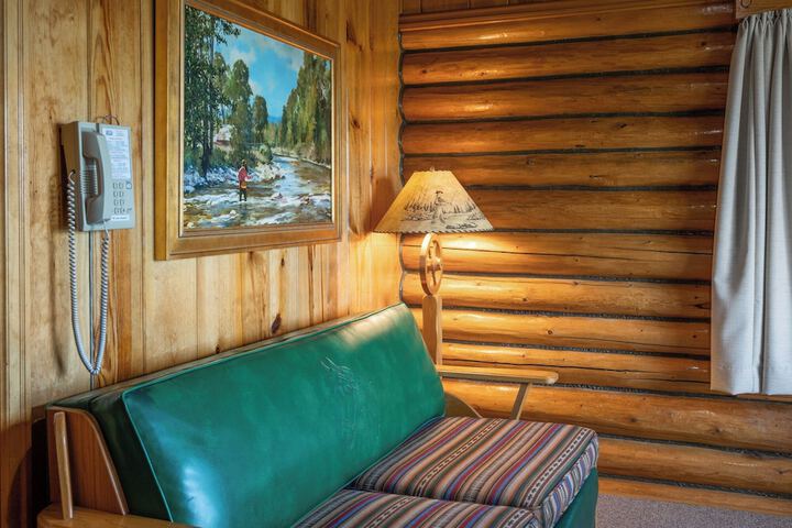 El Western Cabins & Lodges