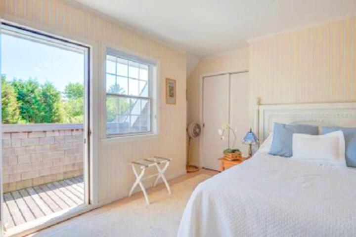 Villa Victoria - Cozy Hamptons Villa