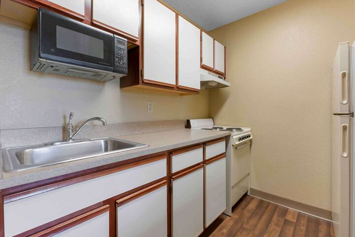 Extended Stay America Suites Toledo Maumee