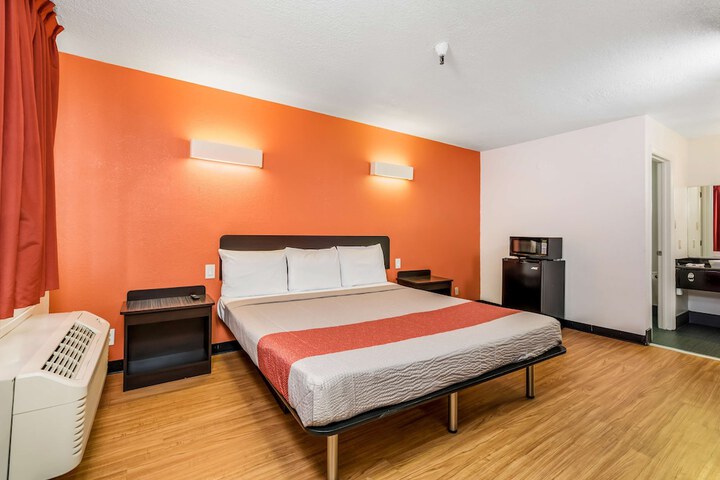 Motel 6 Westley CA