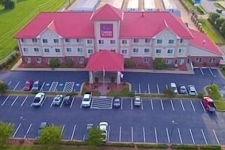 Hotel 5 of 34
