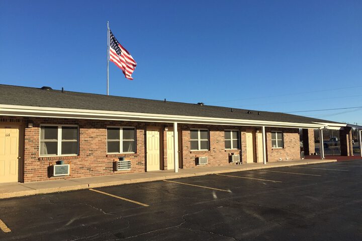Country Inn Motel