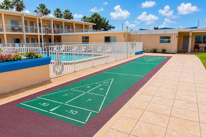 Belleair Beach Resort Motel